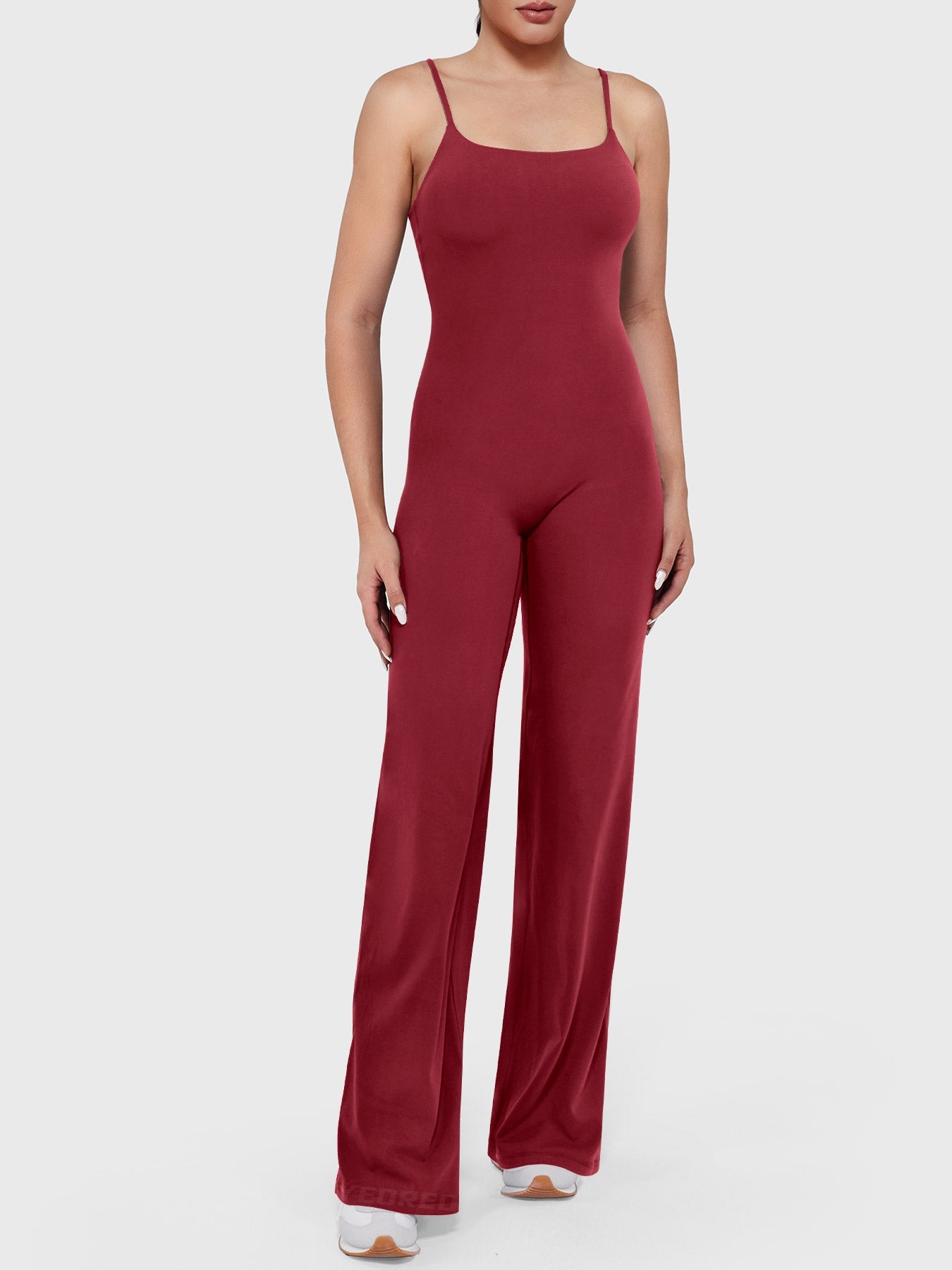 MONO RECTO CON PIERNA RECTA