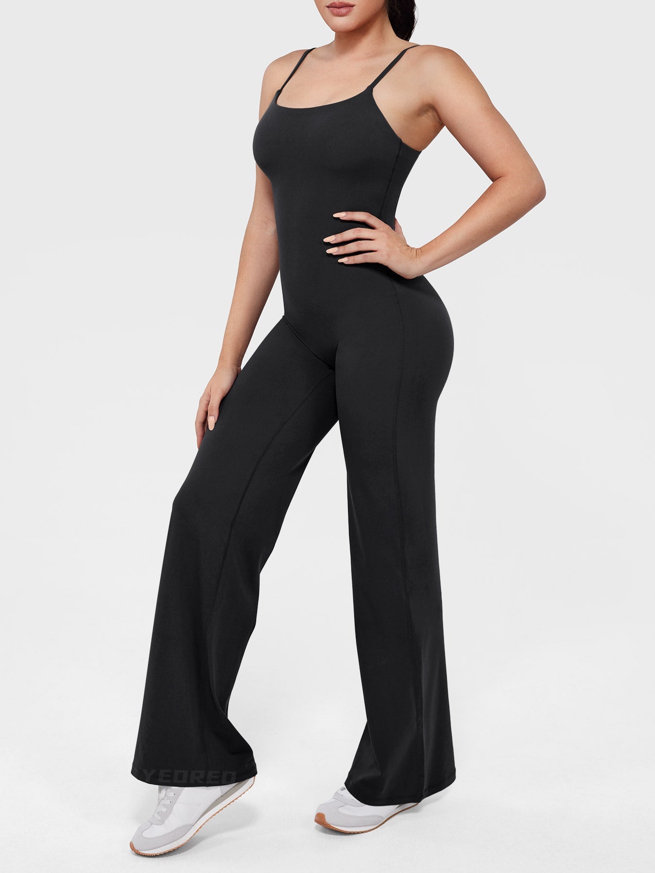 MONO RECTO CON PIERNA RECTA